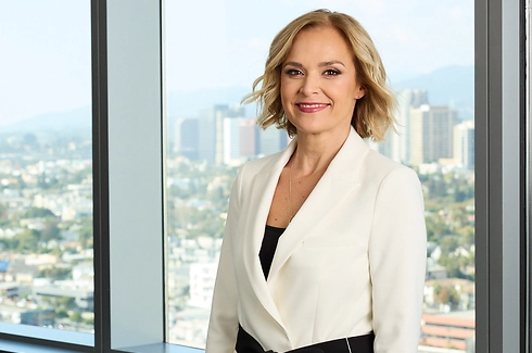 Photo of Karen Ahearn Burding